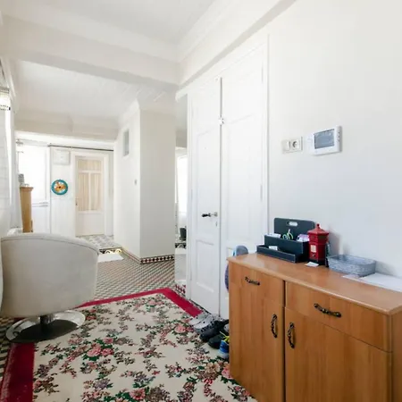 ödüllü Tarihi Evi Teraslı *